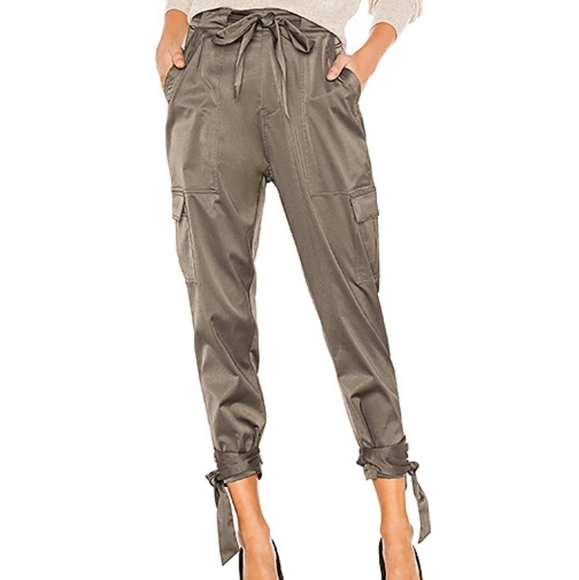 Joie Erlette Cargo Pant in Fatigue size 6 NWT - Picture 3 of 8